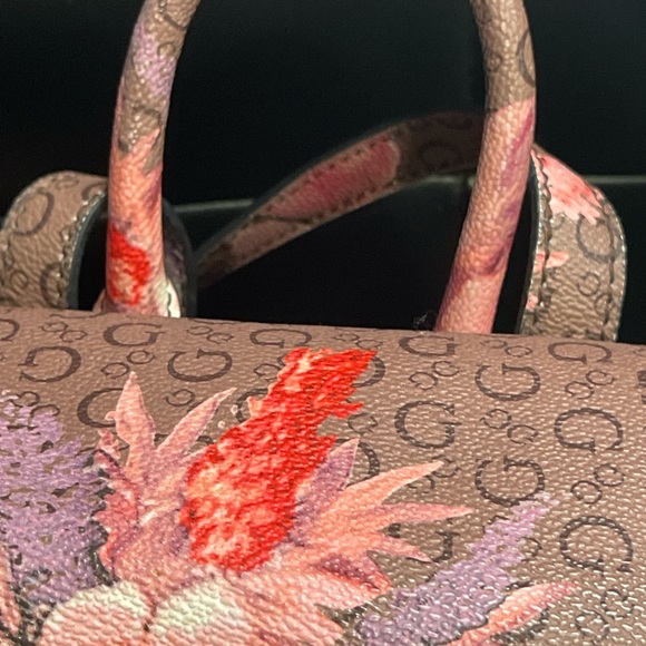 GUESS Backpack - Picture 5 of 9